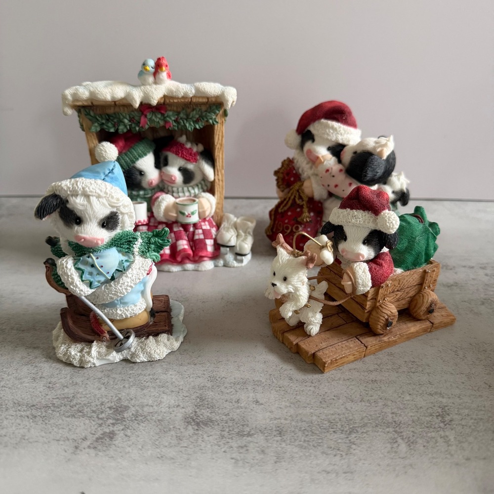 Mary's Moo Moos Enesco Christmas Figurine Lot of 4 Vintage Cow Collectibles
